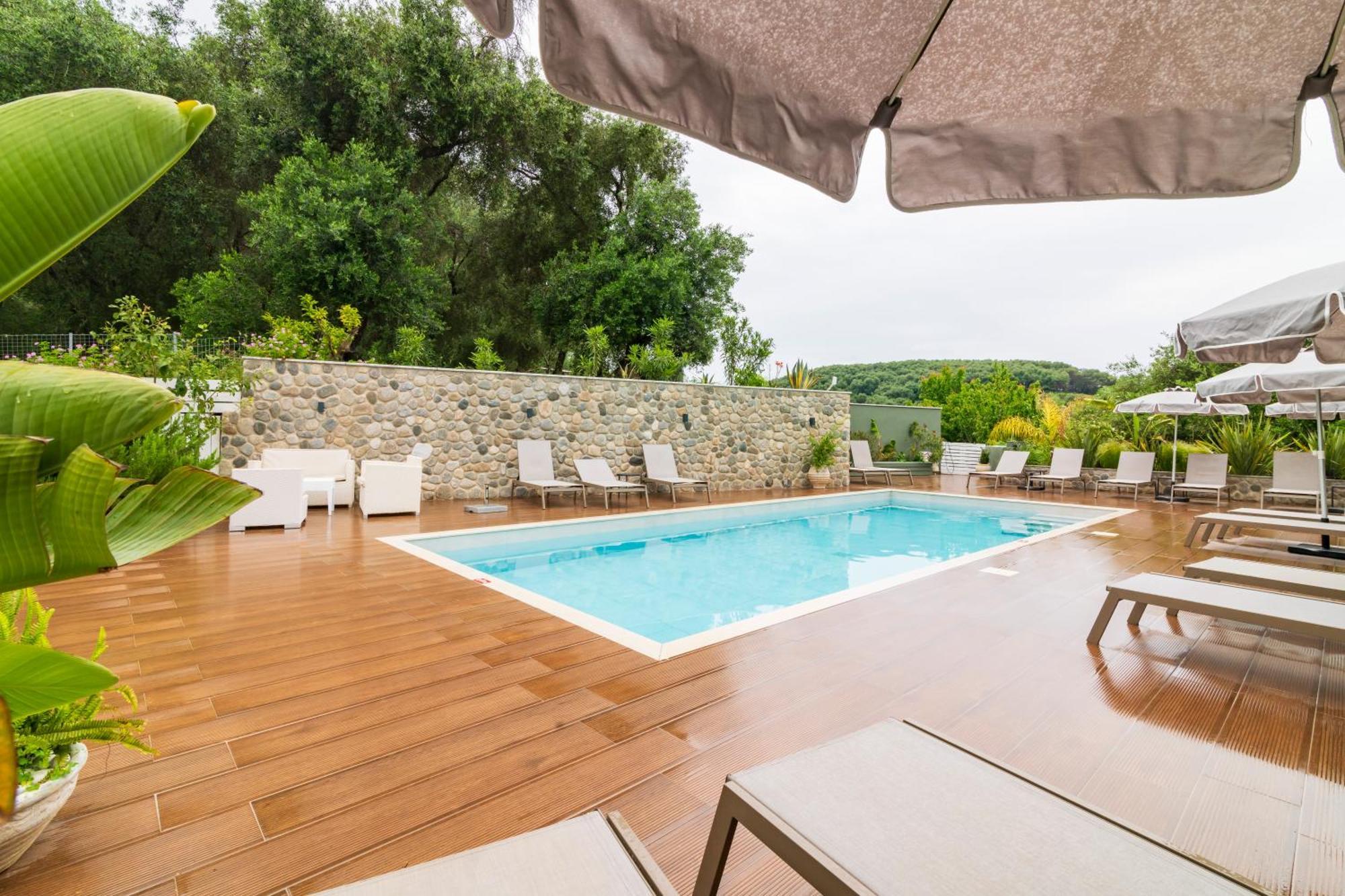 Olia Suites Parga Exterior foto